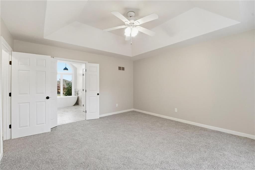 5735 Riley Street — photo 21
