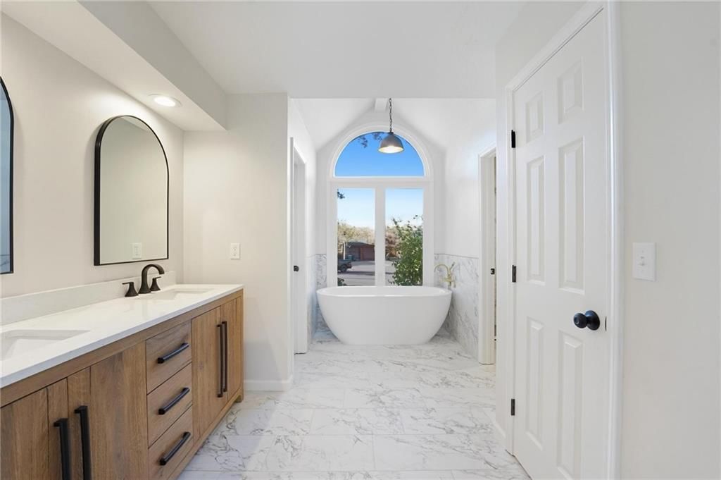 5735 Riley Street — photo 23