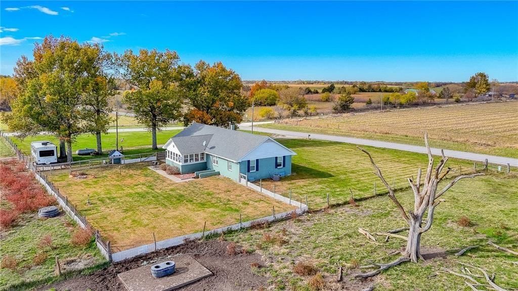 690 SW 58th Highway — photo 31