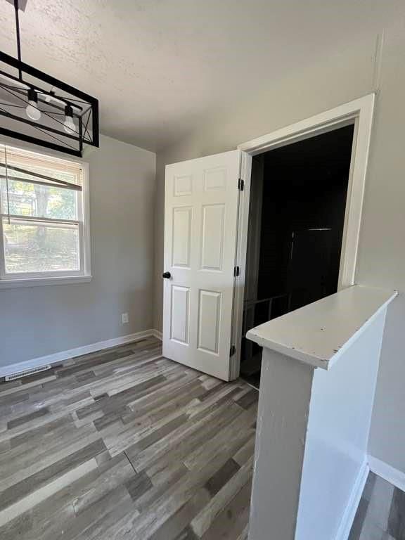 2402 N Liberty Street — photo 8