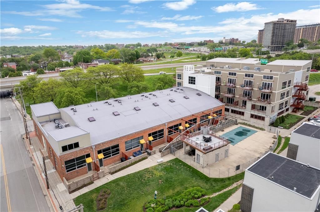522 LOCUST Lane, Kansas City, MO