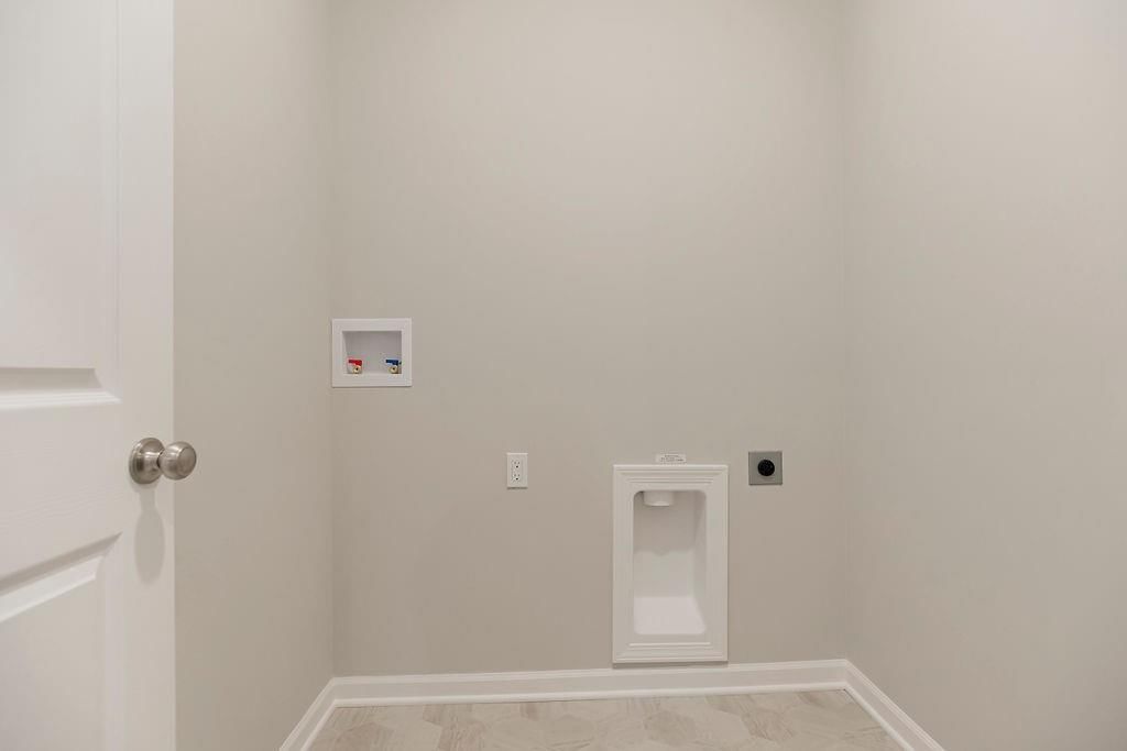 12201 N Rhode Court — photo 32