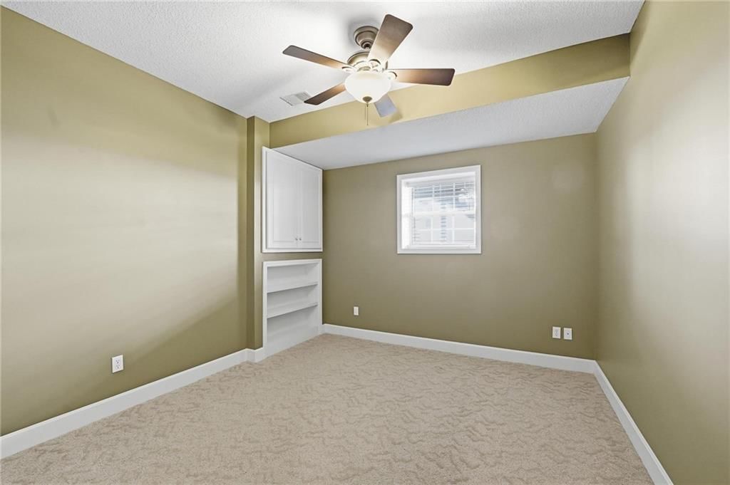 1303 Cross Creek Drive — photo 34