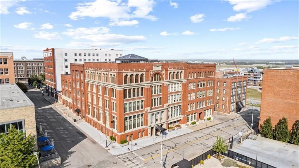 612 Central Street — photo 3