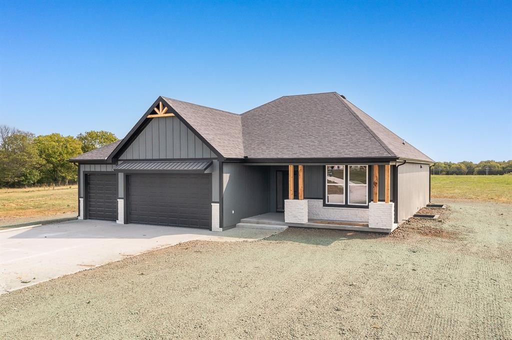 24695 Evans Road — photo 30
