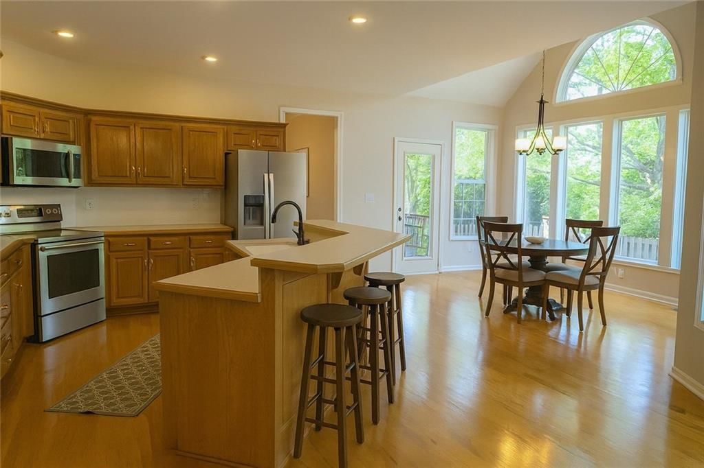 18380 W 116th Street — photo 5