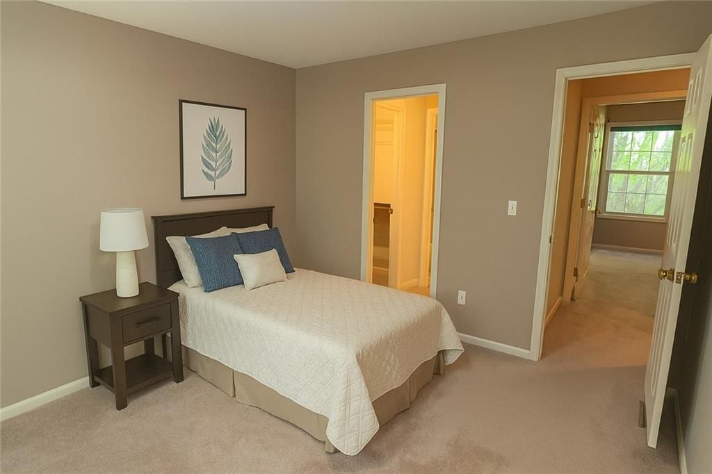 18380 W 116th Street — photo 8