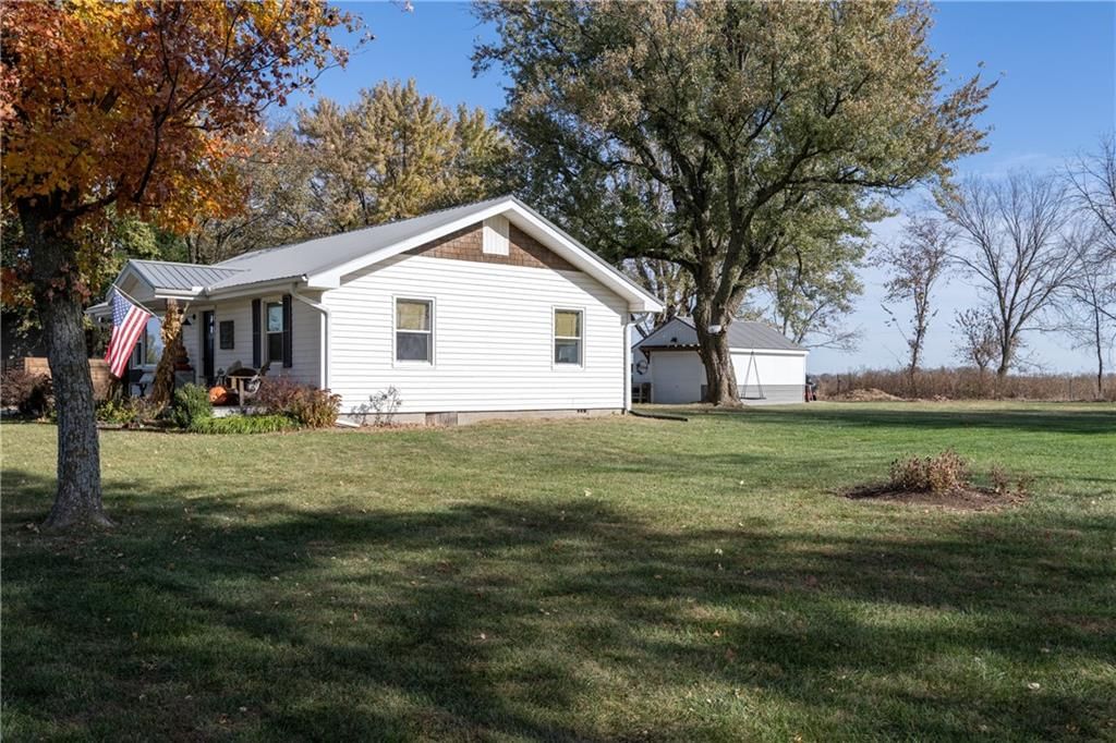 31685 Metcalf Road — photo 29