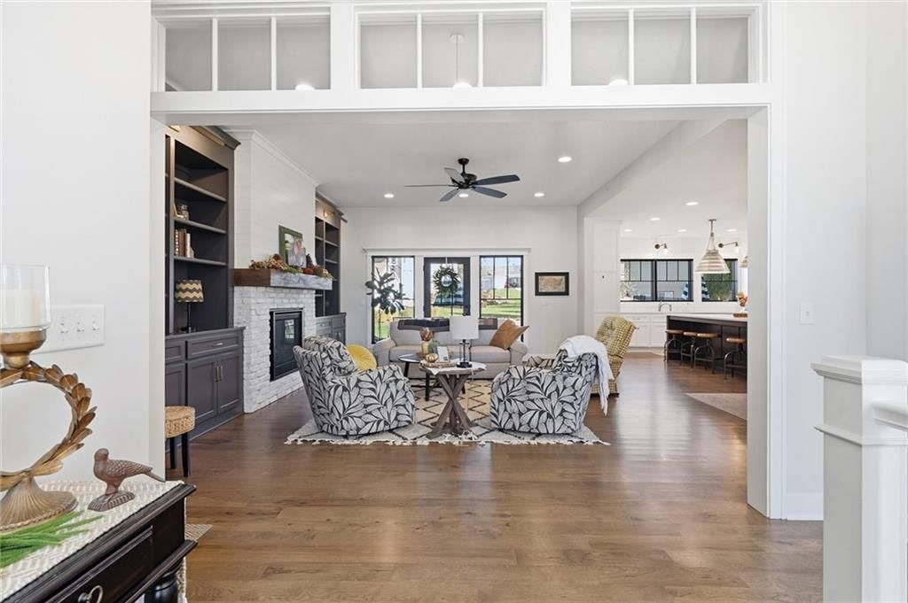 1210 Signal Lake Court — photo 10