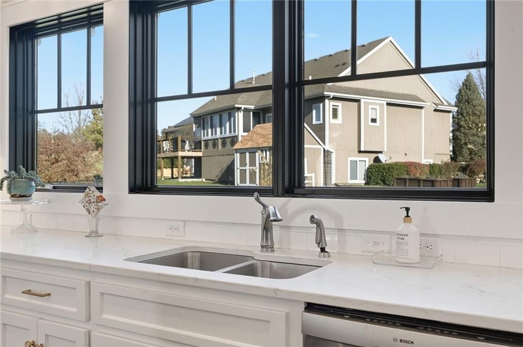 1210 Signal Lake Court — photo 21