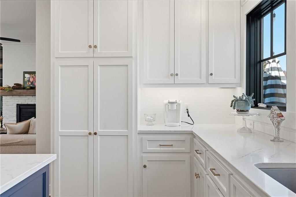 1210 Signal Lake Court — photo 22