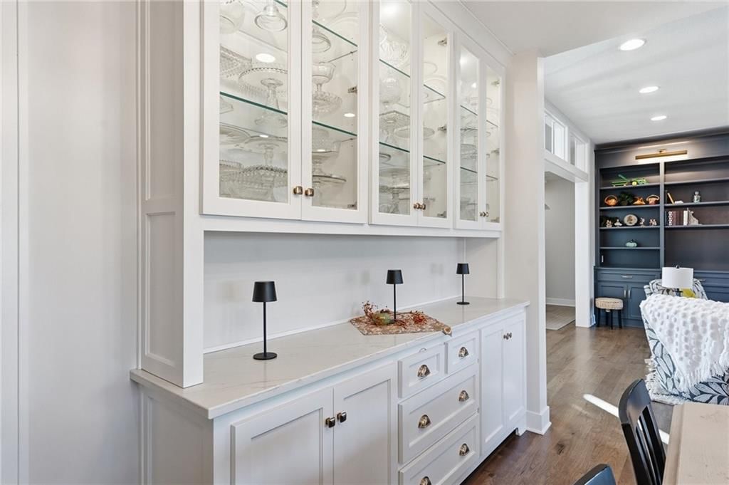 1210 Signal Lake Court — photo 27