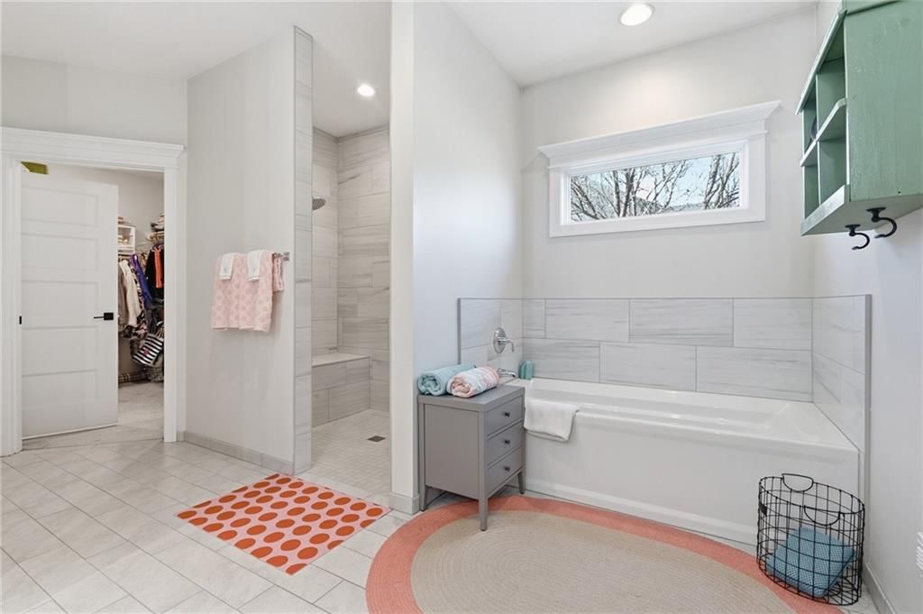1210 Signal Lake Court — photo 33