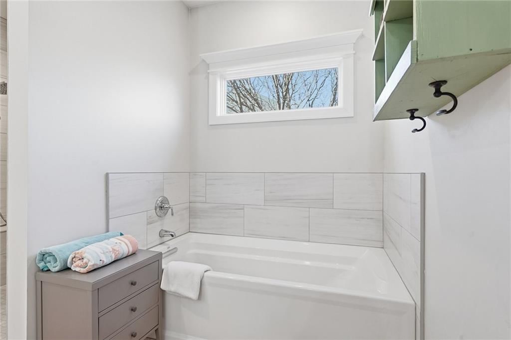 1210 Signal Lake Court — photo 34