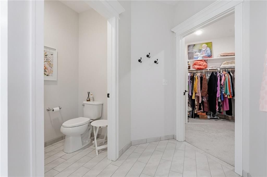 1210 Signal Lake Court — photo 36
