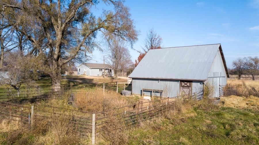 2222 State Line Road — photo 36