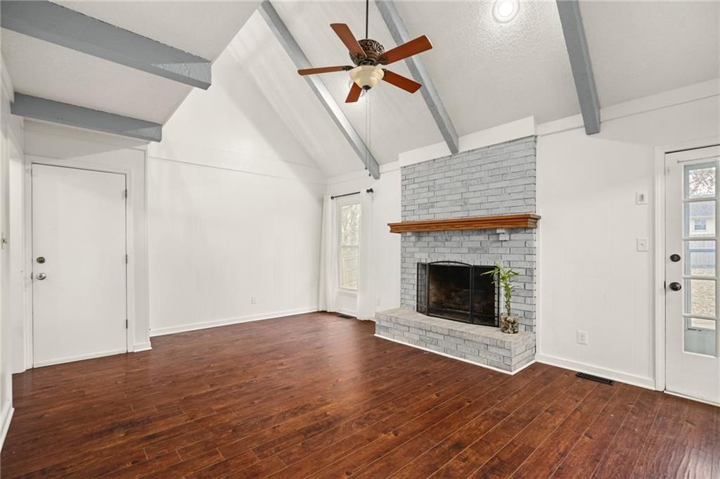 715 NE Cambridge Drive — photo 10