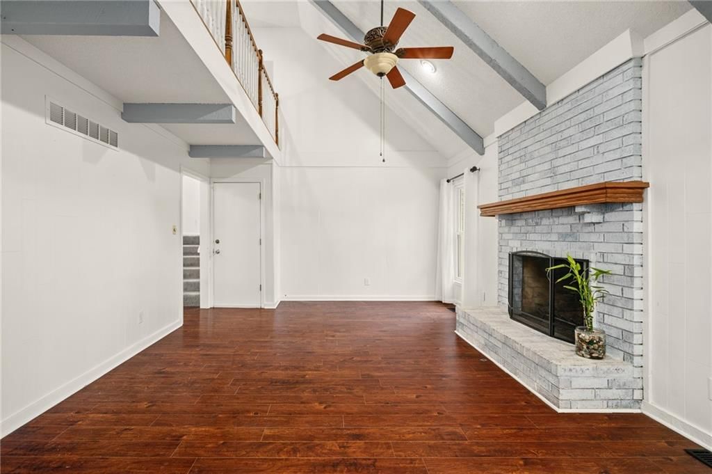 715 NE Cambridge Drive — photo 11