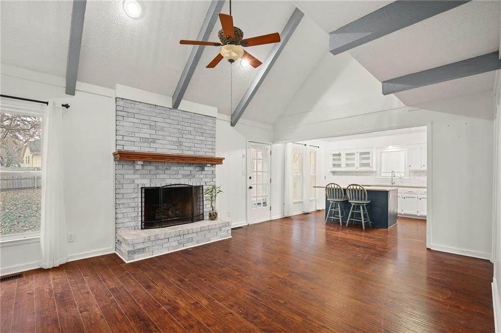 715 NE Cambridge Drive — photo 13