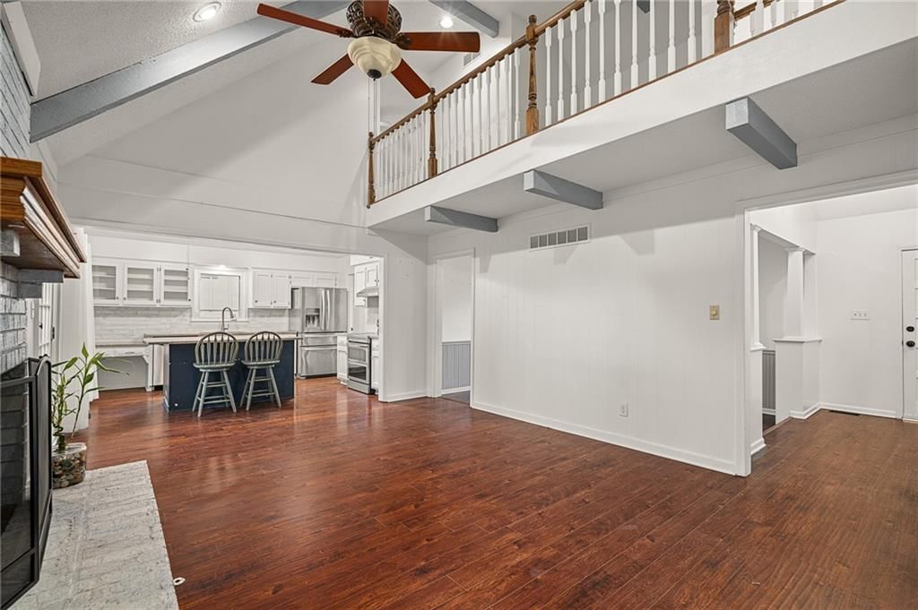715 NE Cambridge Drive — photo 14