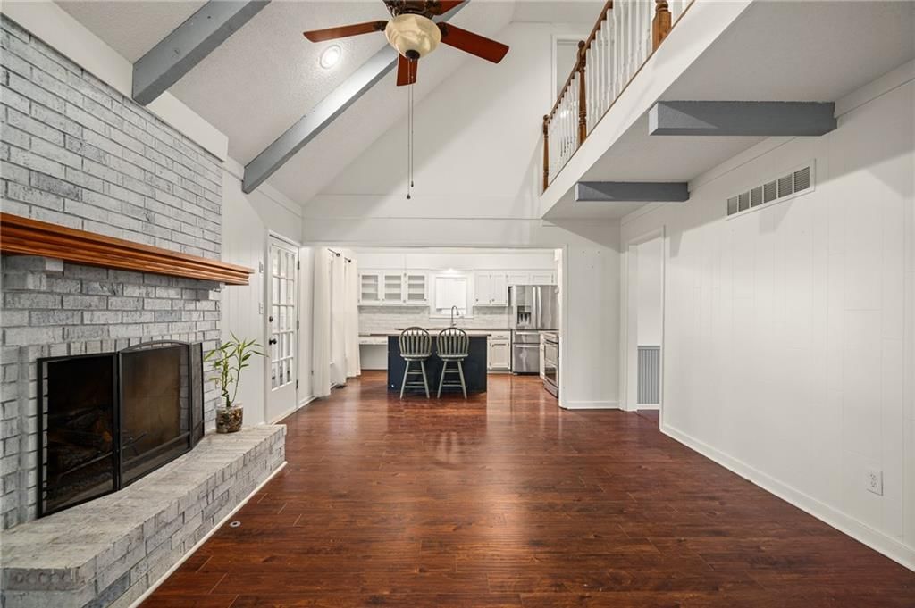 715 NE Cambridge Drive — photo 15