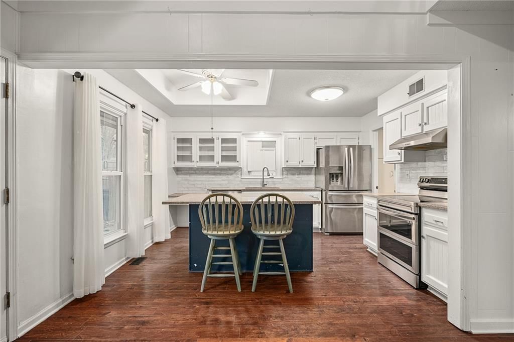 715 NE Cambridge Drive — photo 16