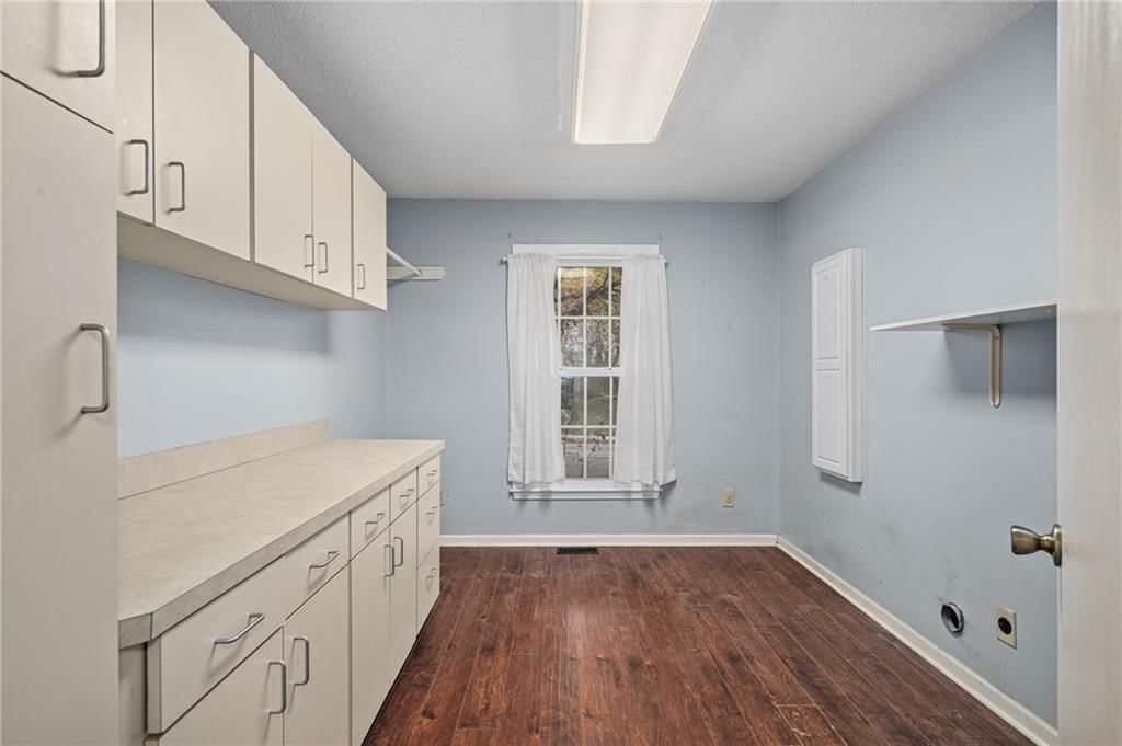 715 NE Cambridge Drive — photo 23
