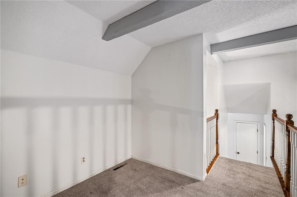 715 NE Cambridge Drive — photo 40