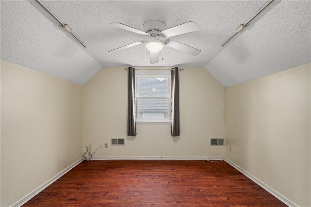 715 NE Cambridge Drive — photo 41