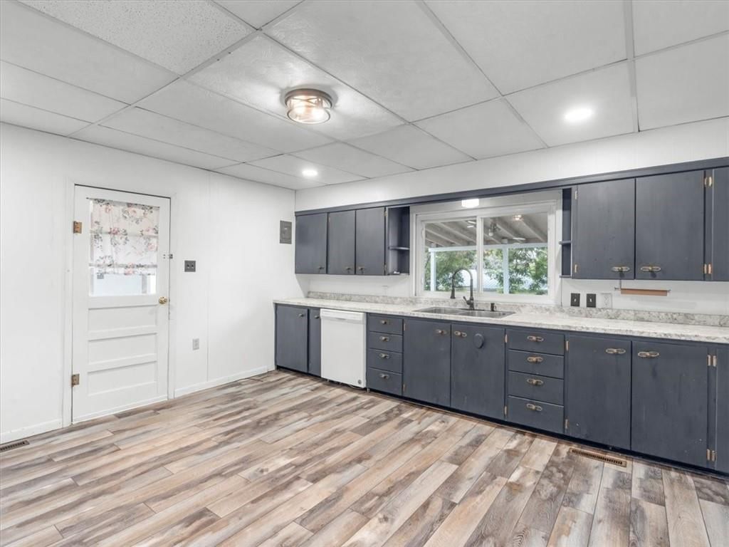 217 N Alanthus Street — photo 5