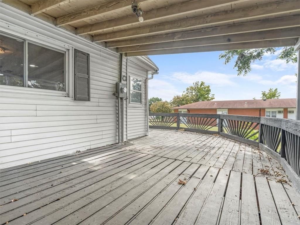 217 N Alanthus Street — photo 17