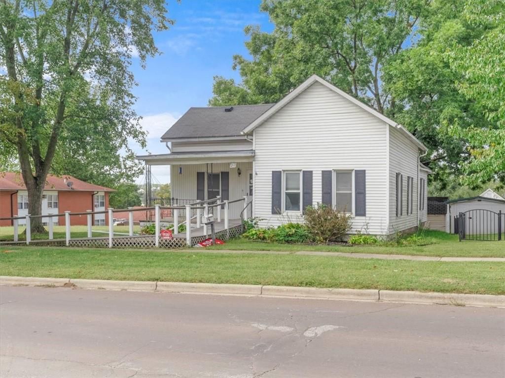 217 N Alanthus Street — photo 18