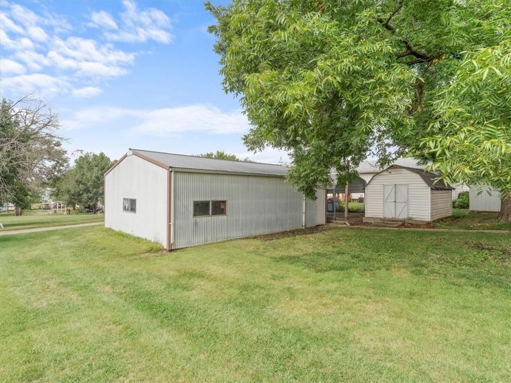 217 N Alanthus Street — photo 24