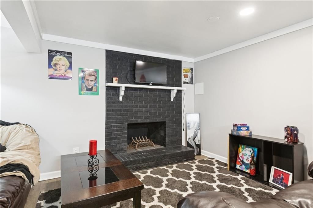 1316 Delaware Street — photo 28