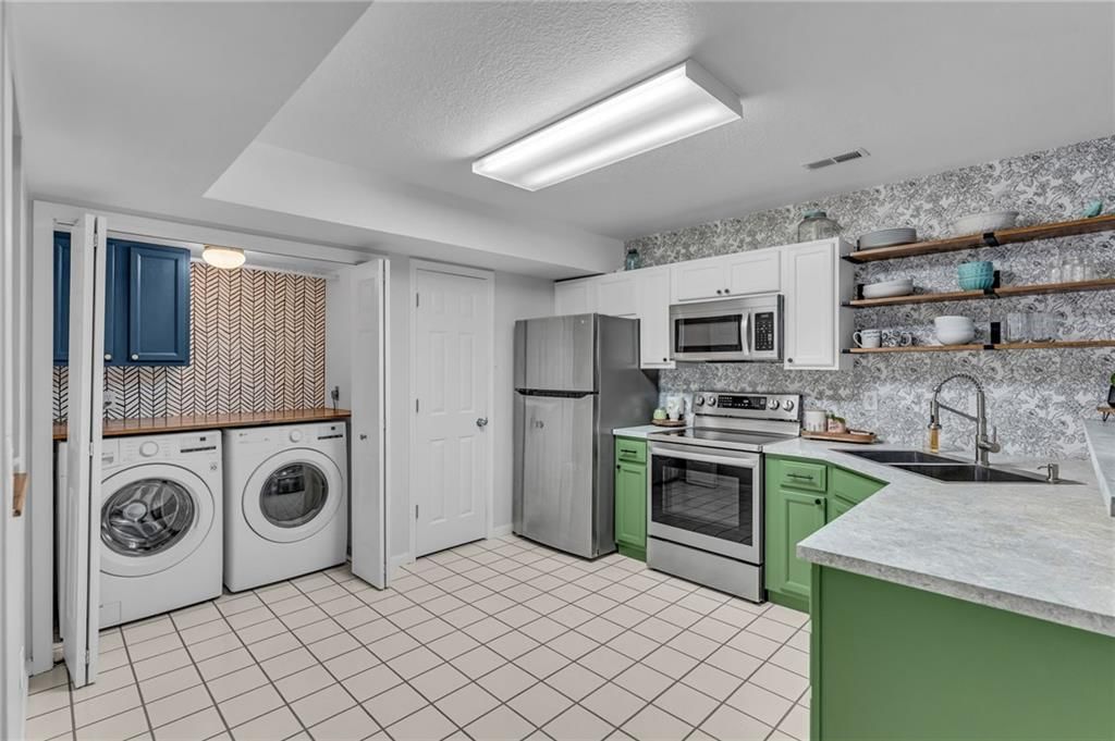 2416 Lancaster Drive, Lawrence, KS
