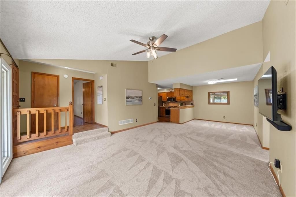 1372 N Ridge Parkway — photo 6
