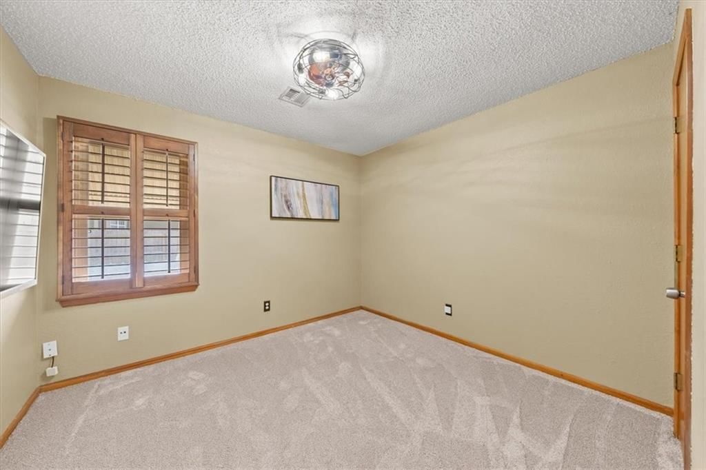 1372 N Ridge Parkway — photo 18