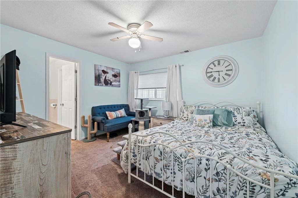 6826 N Olive Street — photo 7