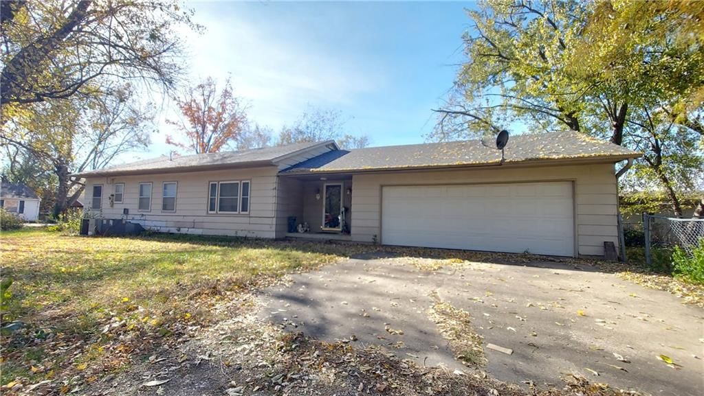 207 Melvin, Arma, KS