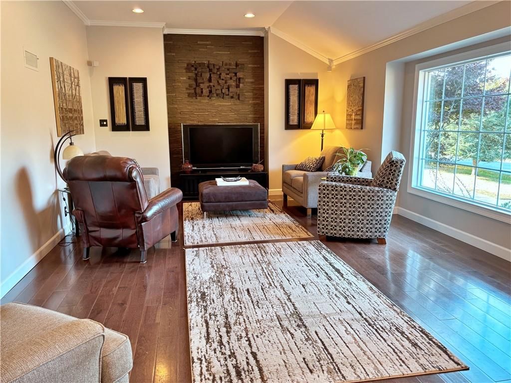 611 W Quincy Street — photo 7