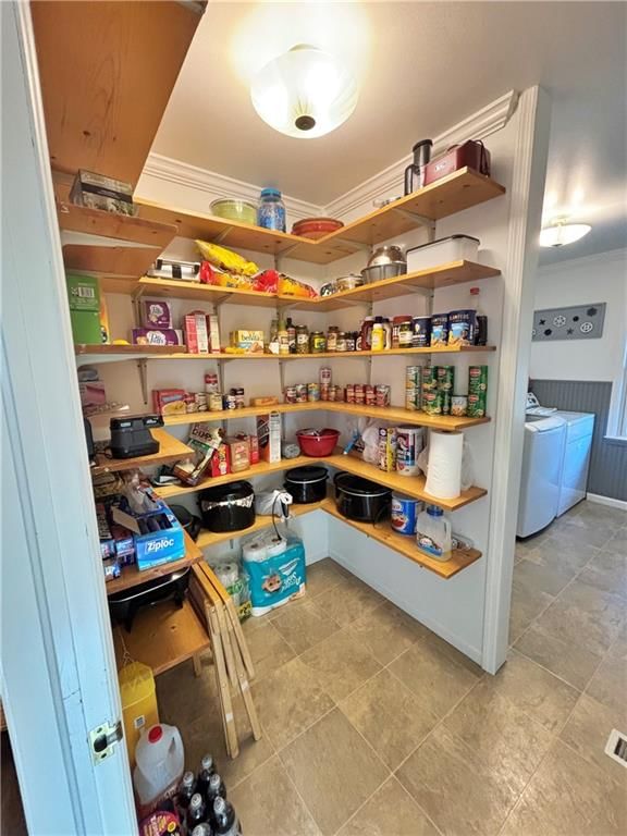 611 W Quincy Street — photo 19