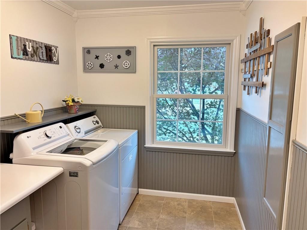 611 W Quincy Street — photo 22
