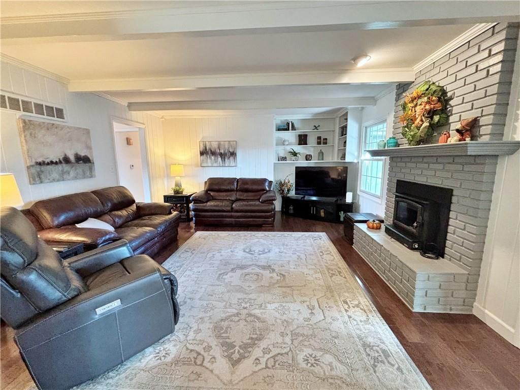 611 W Quincy Street — photo 26