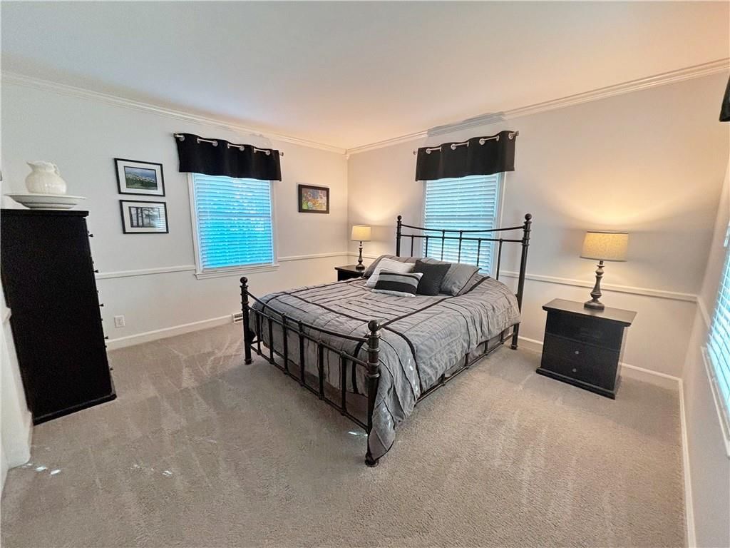 611 W Quincy Street — photo 49
