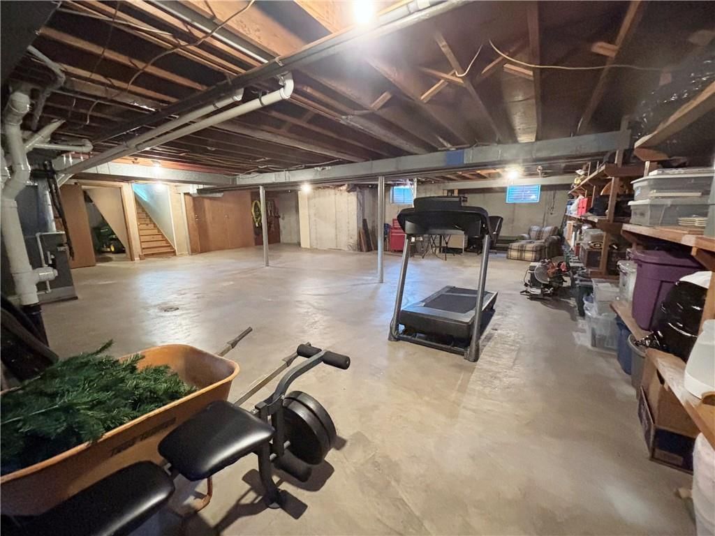 611 W Quincy Street — photo 64