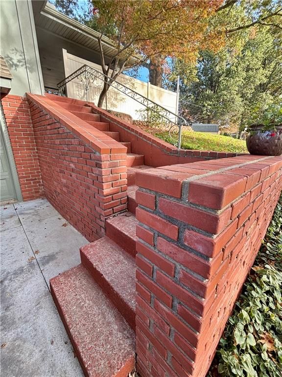 611 W Quincy Street — photo 84