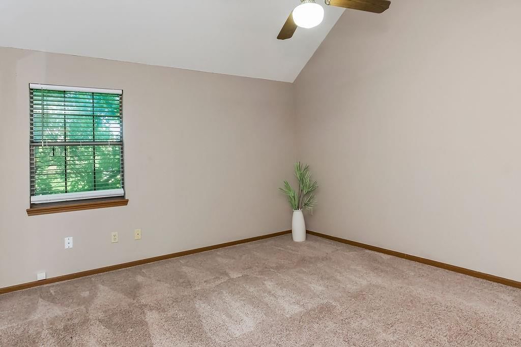 226 SW Pinetree Lane — photo 19
