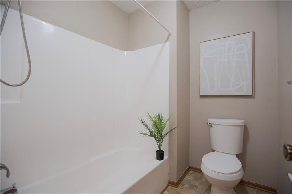226 SW Pinetree Lane — photo 23