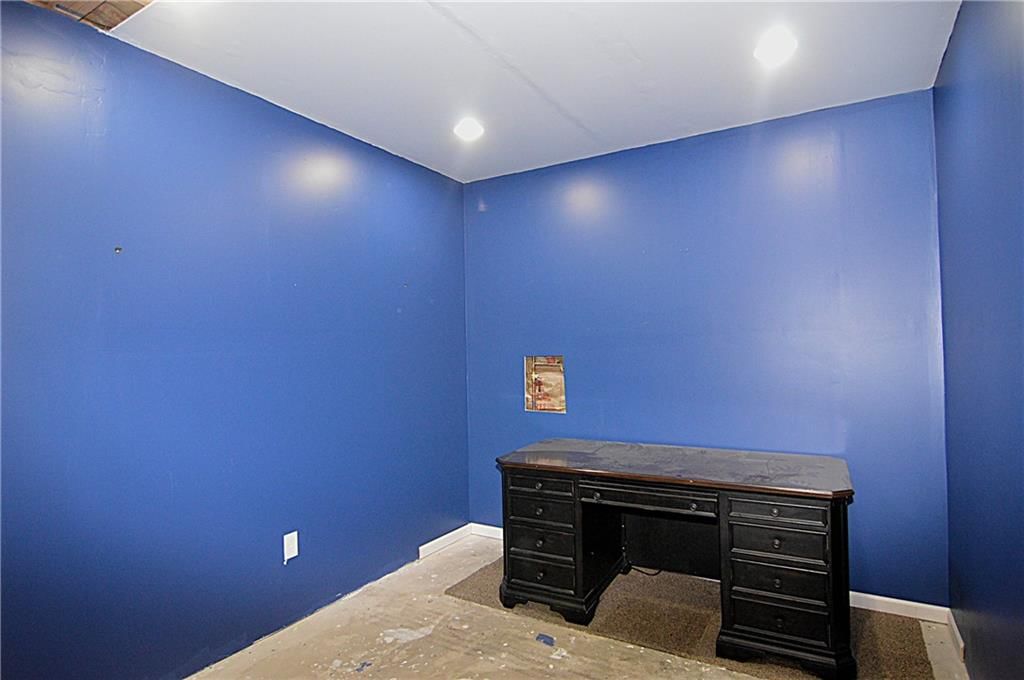 1607 NE Crumley Street — photo 22