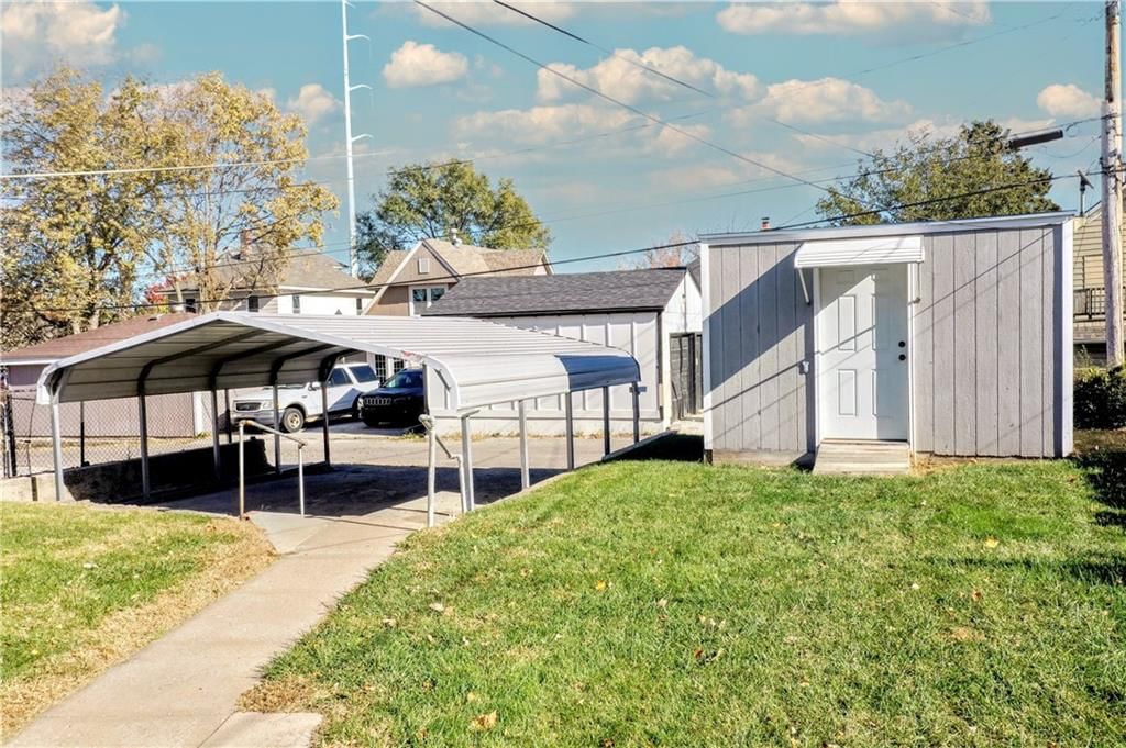 25 N Thorpe Street — photo 35